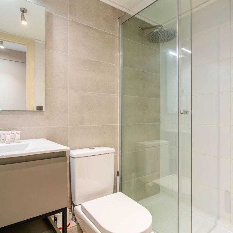 HOM I 2D2B, Estacionamiento, Terraza, Vista parcial al Lago, Wifi, Calefacción Central - Apartment - 7