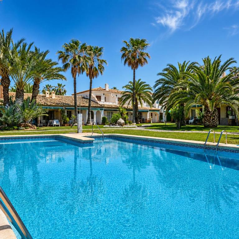 Denia el Sueño - Apartamento con vistas a la piscina - 1