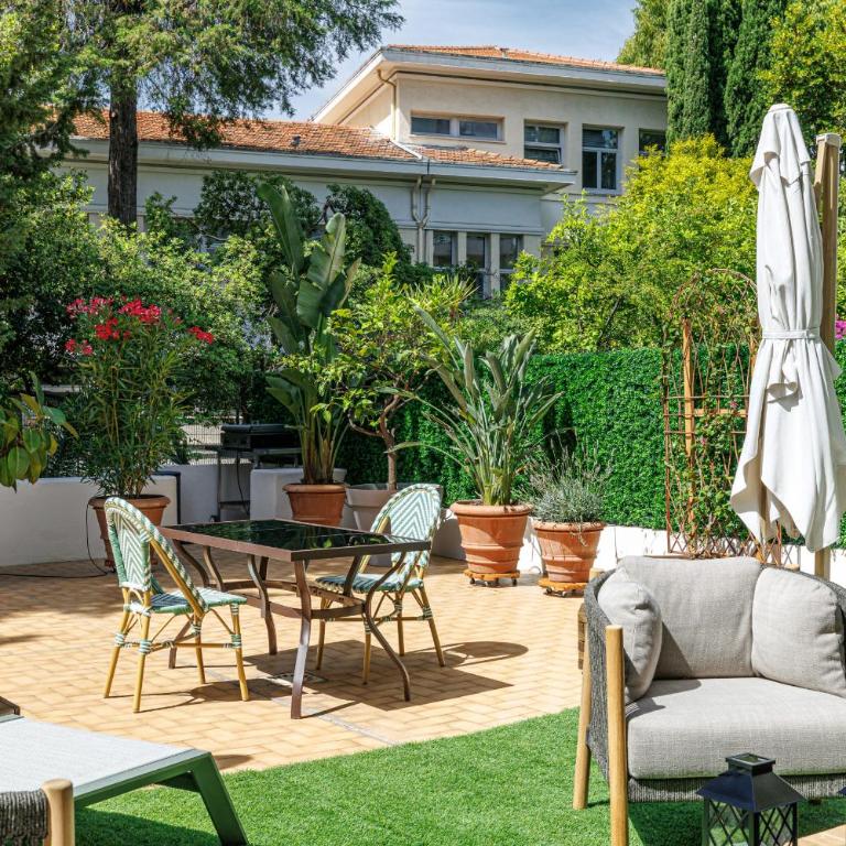 Peaceful 1 Bdr & Large Sunny Terrace - Bail Mobilité - Appartement 1 Chambre avec Terrasse - 45
