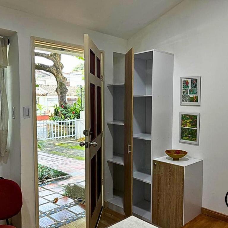 Loft 02 El Lido Cali Quiet Residential Area - One-Bedroom Apartment - 15