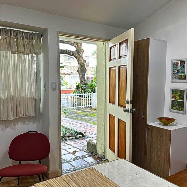 Loft 02 El Lido Cali Quiet Residential Area - One-Bedroom Apartment - 42