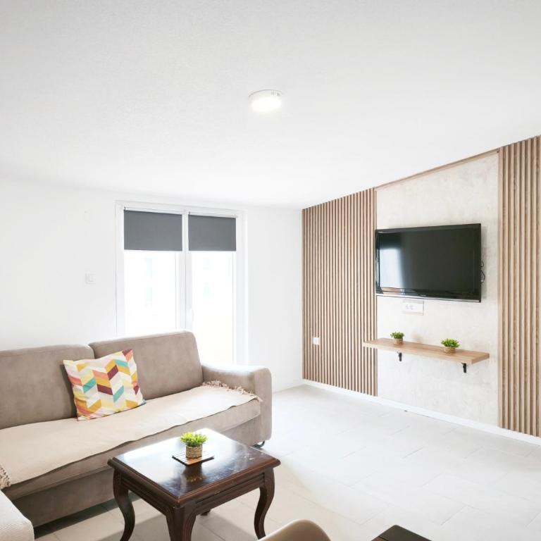 Apartmani Vukovic - Porodični Apartman s 1 Spavaćom Sobom - 1