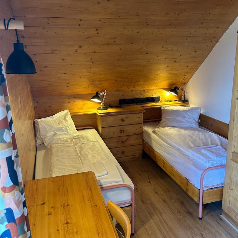 Höf Hof Appartements - Traditional cozy mountain house with view and garden - Haus mit 5 Schlafzimmern - 30