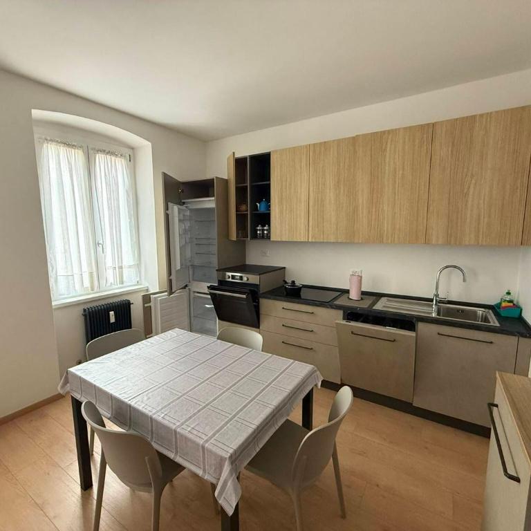 Casa Lina - Appartamento con 1 Camera da Letto e Balcone - 2