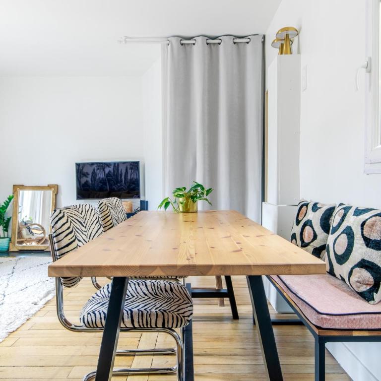Luxury top floor duplex near Le Marais - Two-Bedroom Apartment - 6