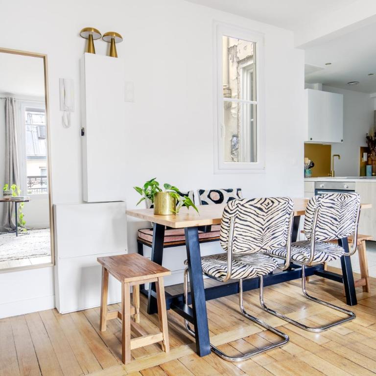 Luxury top floor duplex near Le Marais - Two-Bedroom Apartment - 20
