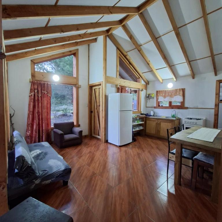 Refugio entre Coihues - Two-Bedroom Chalet - 15