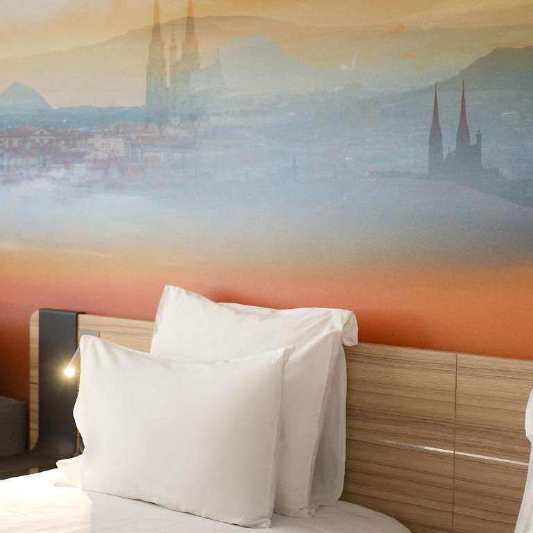 Novotel Clermont-Ferrand - Chambre Lit Queen-Size Supérieure avec Canapé-Lit - 3