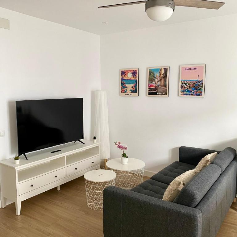 Bonito Apartamento Conil AIRE ACONDICIONADO Y WIFI -SOLO FAMILIAS Y PAREJA- NO ACEPTAMOS GRUPOS - Appartement 2 Chambres - 1