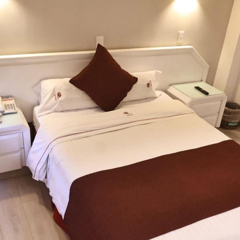 Hotel Regente - Chambre Lit Queen-Size - 5