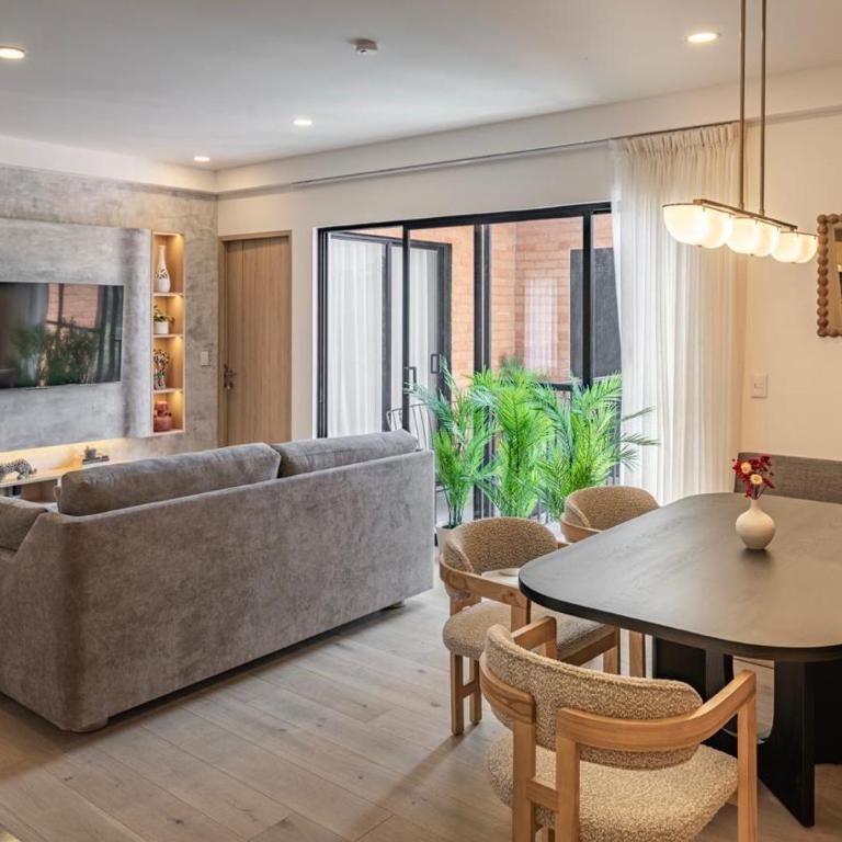 Radiant 2BR 2BA, Pool, Jacuzzi, Gym & Roof Garden - Apartamento de 2 dormitorios con balcón y terraza - 1