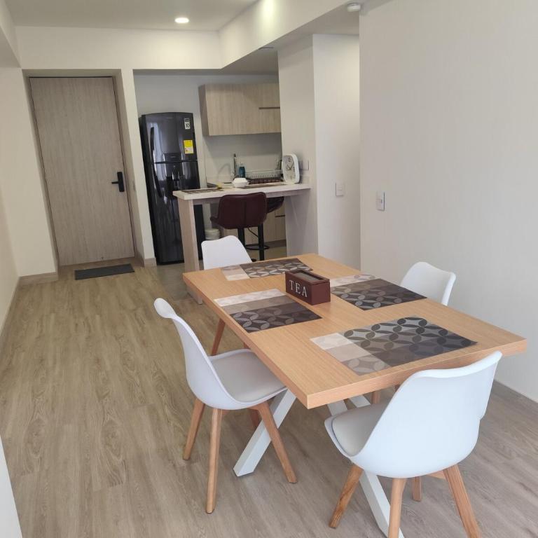 La Mejor Zona, Exclusivo apartamento, Completamente Dotado en El Cable, Palogrande - Apartamento de 2 dormitorios - 11