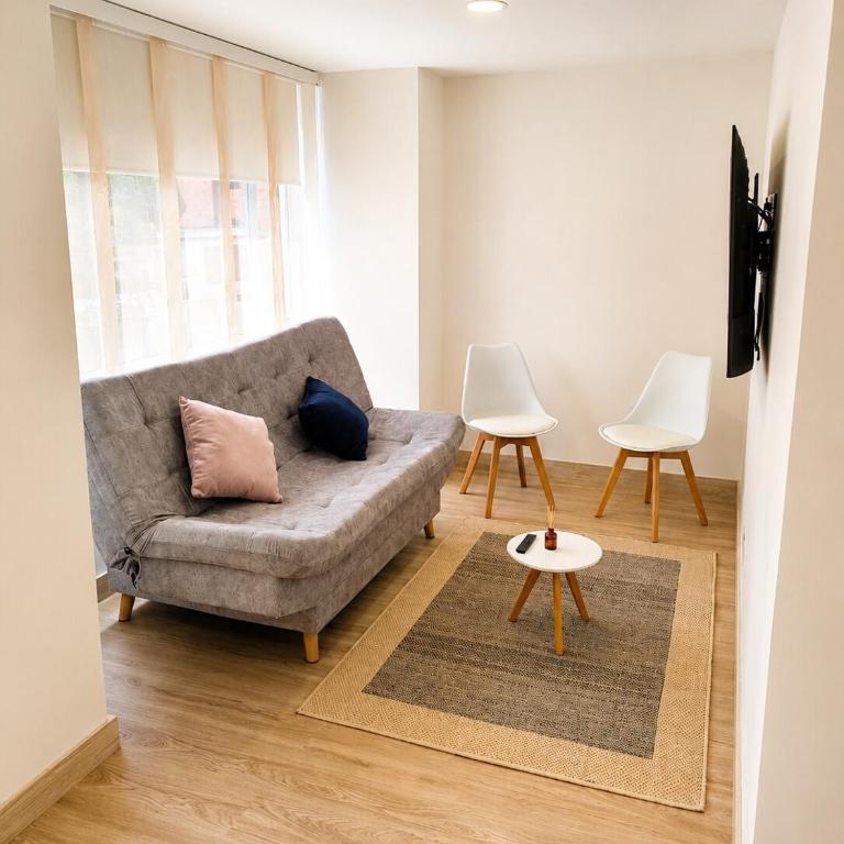 La Mejor Zona, Exclusivo apartamento, Completamente Dotado en El Cable, Palogrande - Apartamento de 2 dormitorios - 16