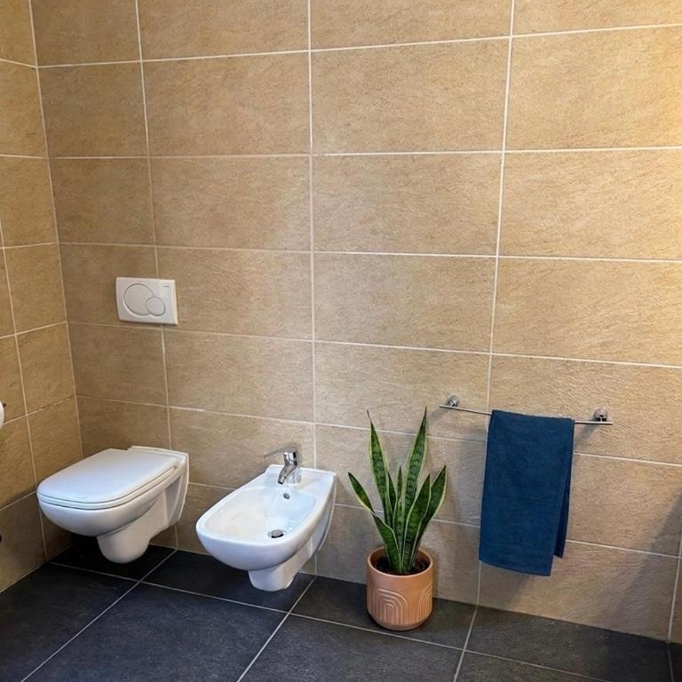 NEW Larioview suites - Appartamento con 1 Camera da Letto e Vasca Idromassaggio - 8