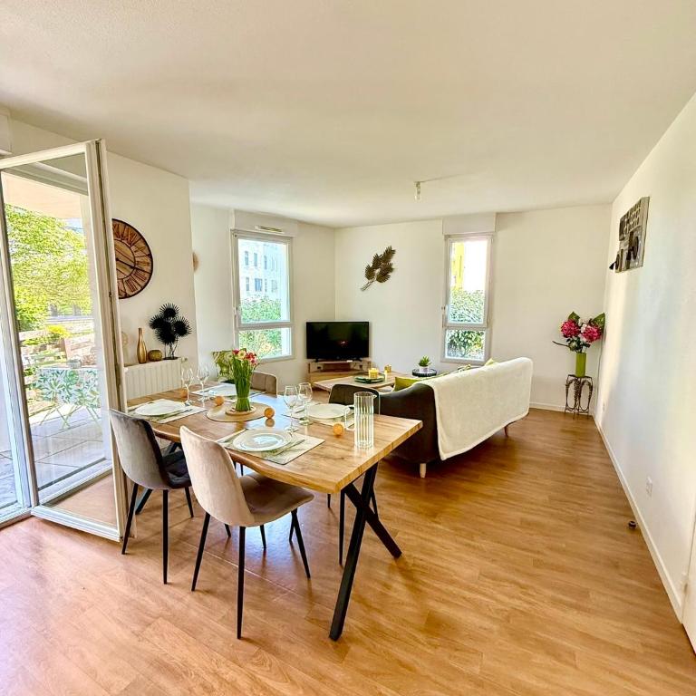 Grand T3 lumineux - Proche centre ville avec terrasse et parking - Apartment mit 2 Schlafzimmern - 2