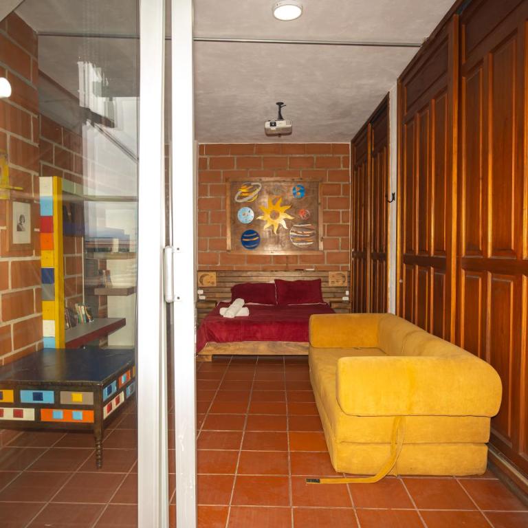 Hotel Alto lindo - Quadruple Room with Balcony - 1