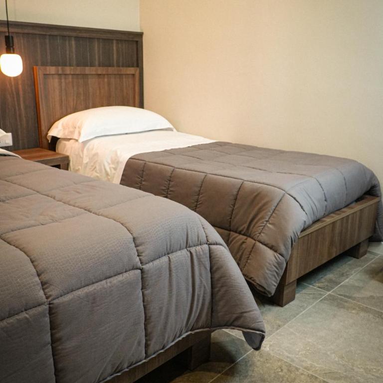 Andrea House - Comfort Dreibettzimmer mit Dusche - 14