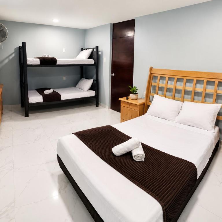 Hotel Boutique Venecia Cdmx - Comfort Vierbettzimmer - 4