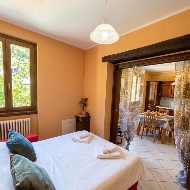 NEW Larioview suites - Appartamento con 1 Camera da Letto e Vasca Idromassaggio - 2