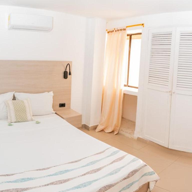 Apartamento Los Manglares - Four-Room Apartment - 12