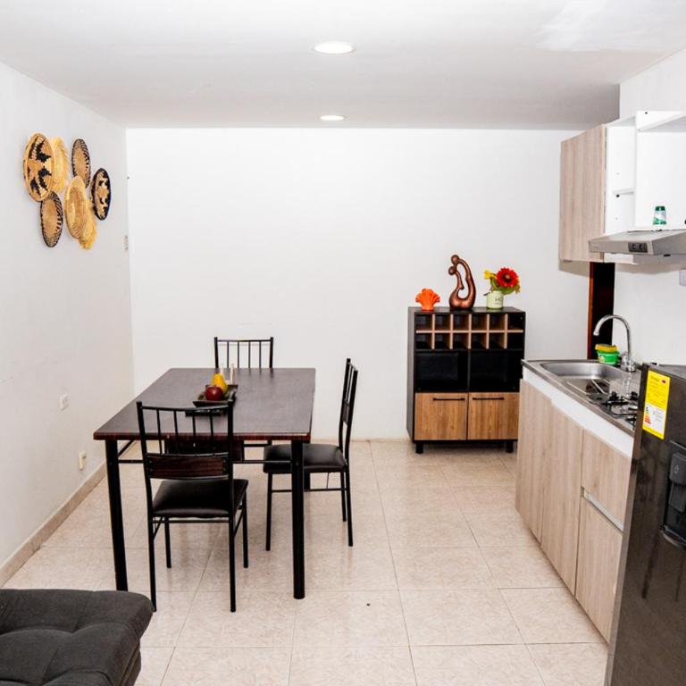 Apartamento Los Manglares - Two-Bedroom Family Apartment - 4