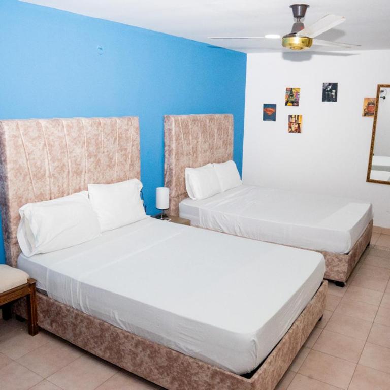 Apartamento Los Manglares - Double Room with Two Double Beds - 3