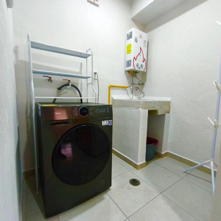 Private Apartment with AC & Parking Near Stadium Jalisco - Three-Bedroom Apartment - 8