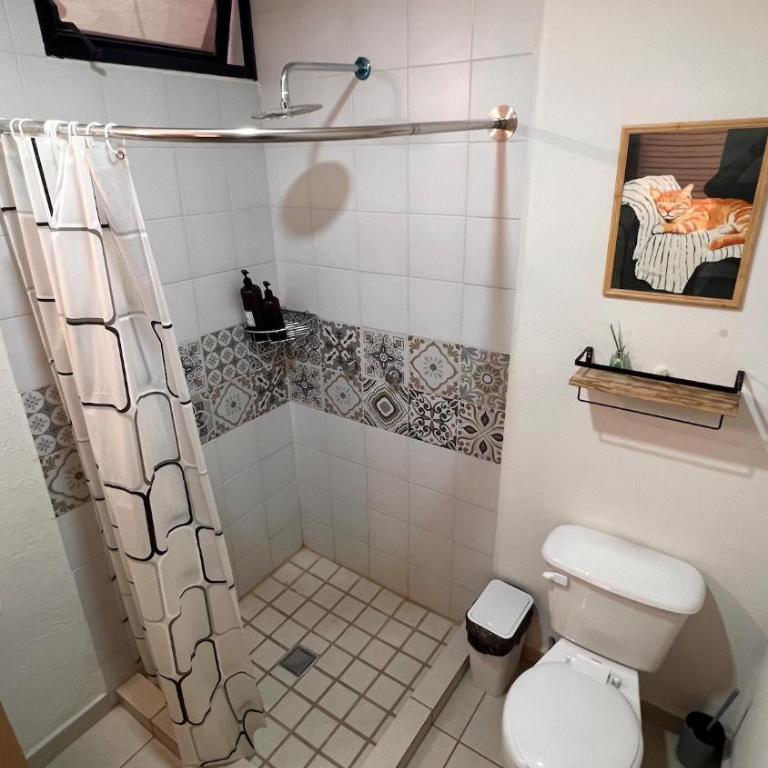 Private Apartment with AC & Parking Near Stadium Jalisco - Three-Bedroom Apartment - 20