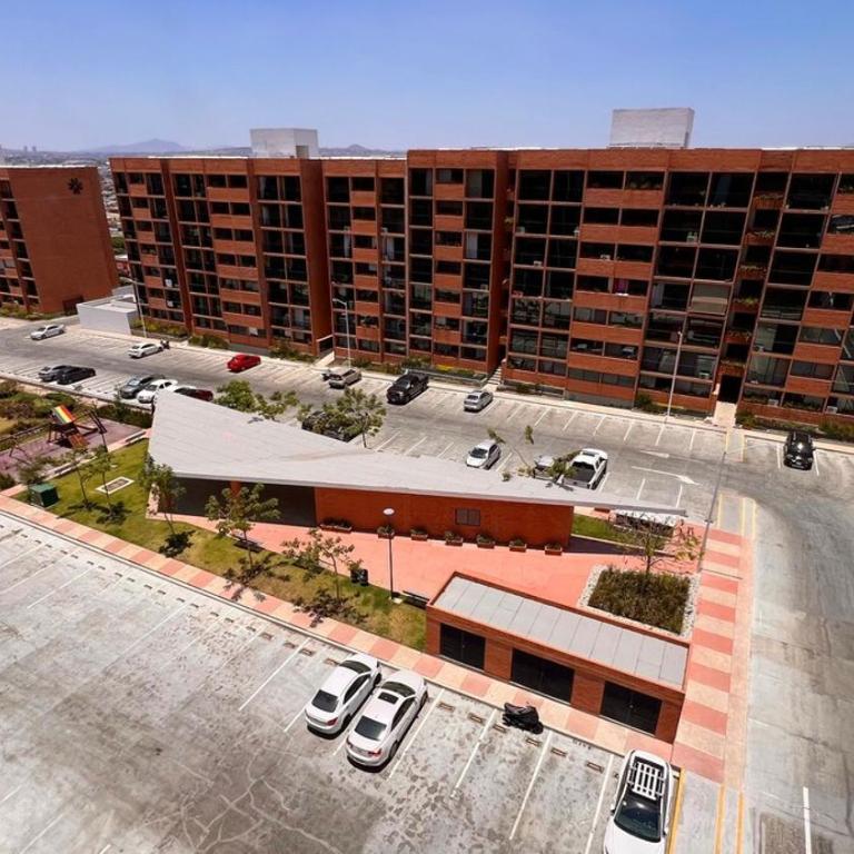 Private Apartment with AC & Parking Near Stadium Jalisco - Three-Bedroom Apartment - 22