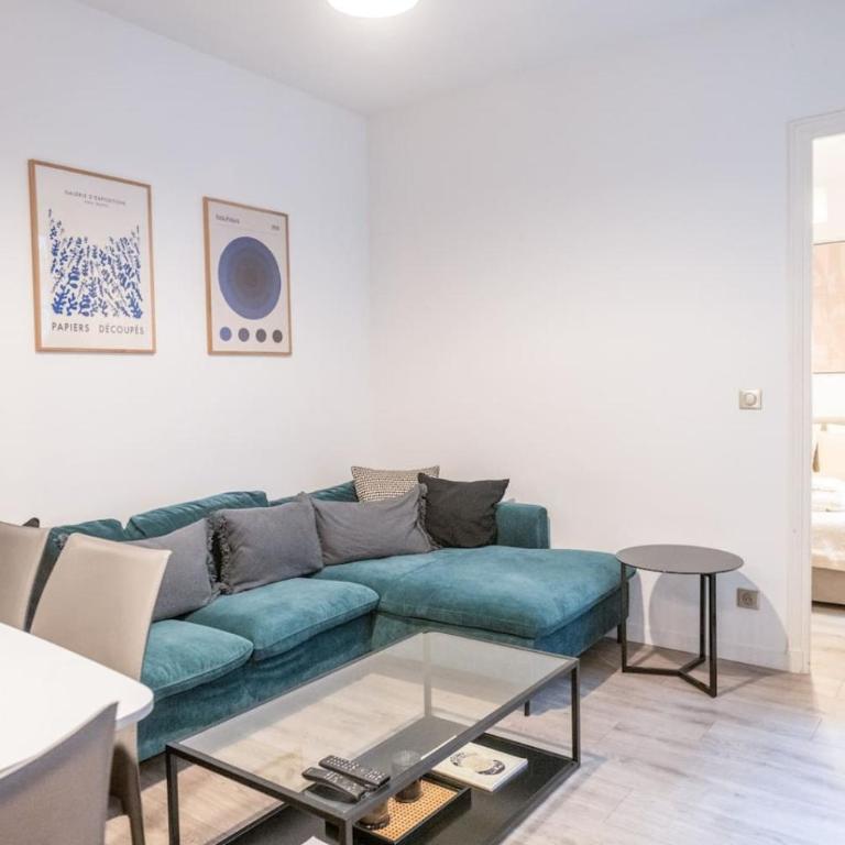 Eiffel Tower and Arc de Triomphe Elegant 1BR - Appartamento - 2