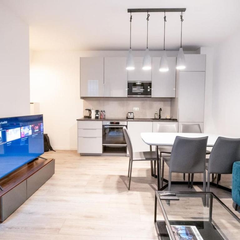 Eiffel Tower and Arc de Triomphe Elegant 1BR - Appartamento - 11