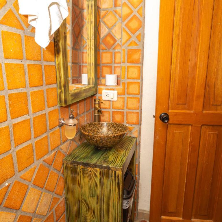 Hotel Alto lindo - Deluxe Double Room with Balcony - 5