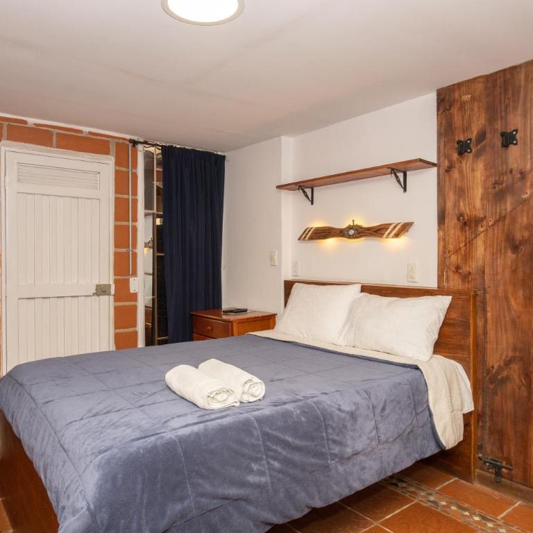Hotel Alto lindo - Deluxe Queen Room - 1