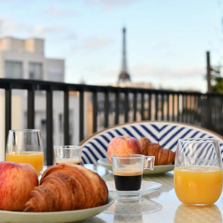 Balcony Eiffel Tower View Newly Refurbished Apt - Appartement - 5