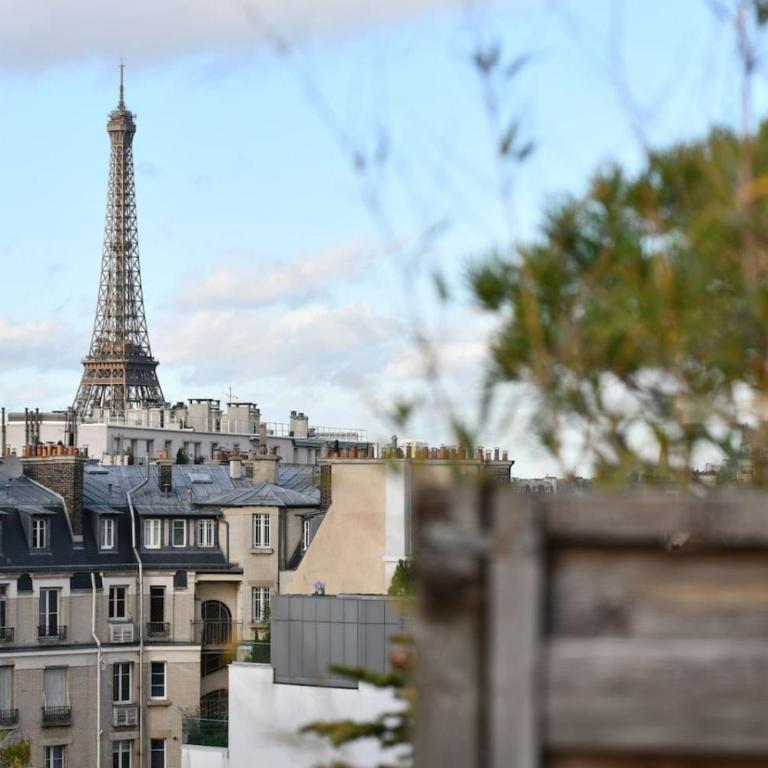Balcony Eiffel Tower View Newly Refurbished Apt - Appartement - 9