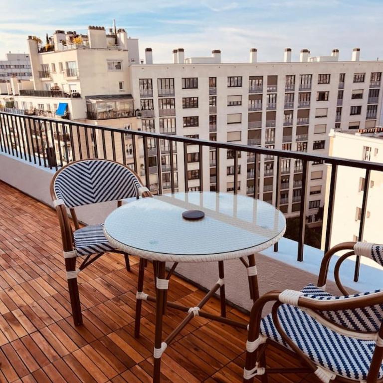 Balcony Eiffel Tower View Newly Refurbished Apt - Appartement - 11