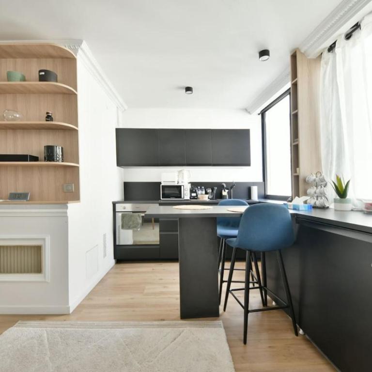 Elegant Studio near Champs Elysees and Madeleine - Apartamento - 2