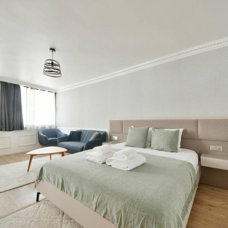 Elegant Studio near Champs Elysees and Madeleine - Apartamento - 6