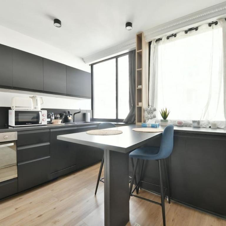 Elegant Studio near Champs Elysees and Madeleine - Apartamento - 8