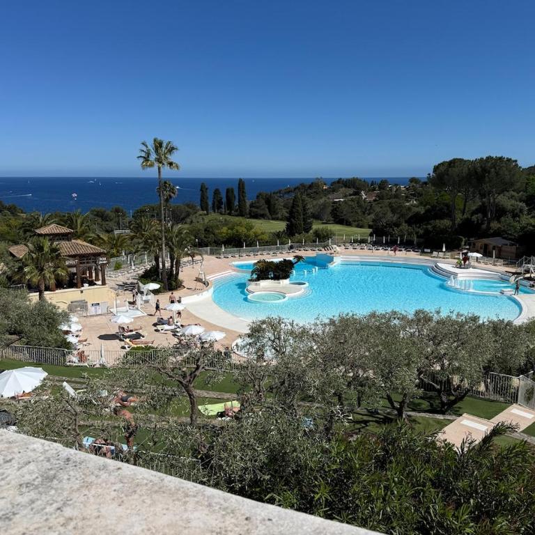 Appartement T2 vue mer - Cap Estérel Agay - 5 personnes - Apartment mit 1 Schlafzimmer - 5