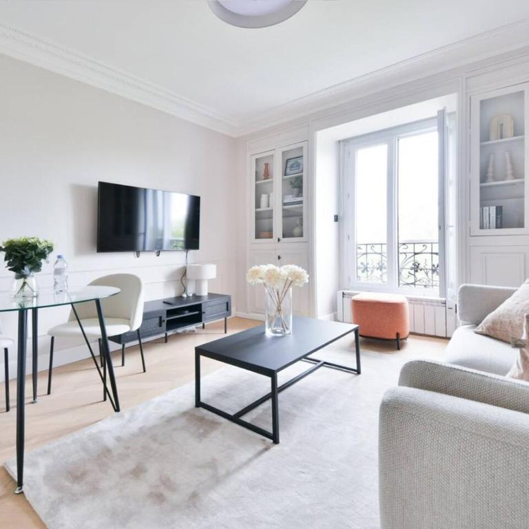 Stylish 1BR view of River Seine and Eiffel Tower - Appartement - 2