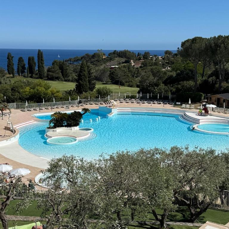 Appartement T2 vue mer - Cap Estérel Agay - 5 personnes - Apartment mit 1 Schlafzimmer - 24
