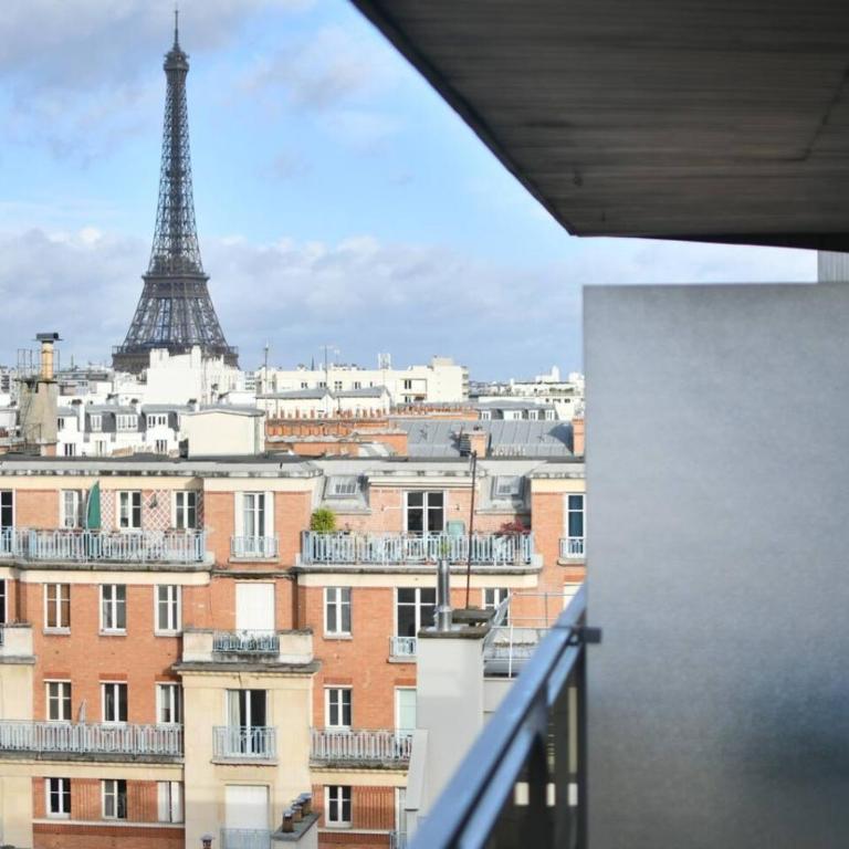 Luxury Studio with Stunning Eiffel Tower View - Appartement - 2