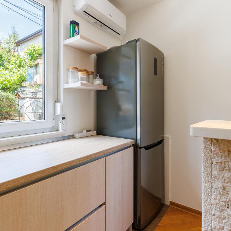 Modern & Fully equipped apartment near Sarajevo Bus station - One-Bedroom Apartment - 10