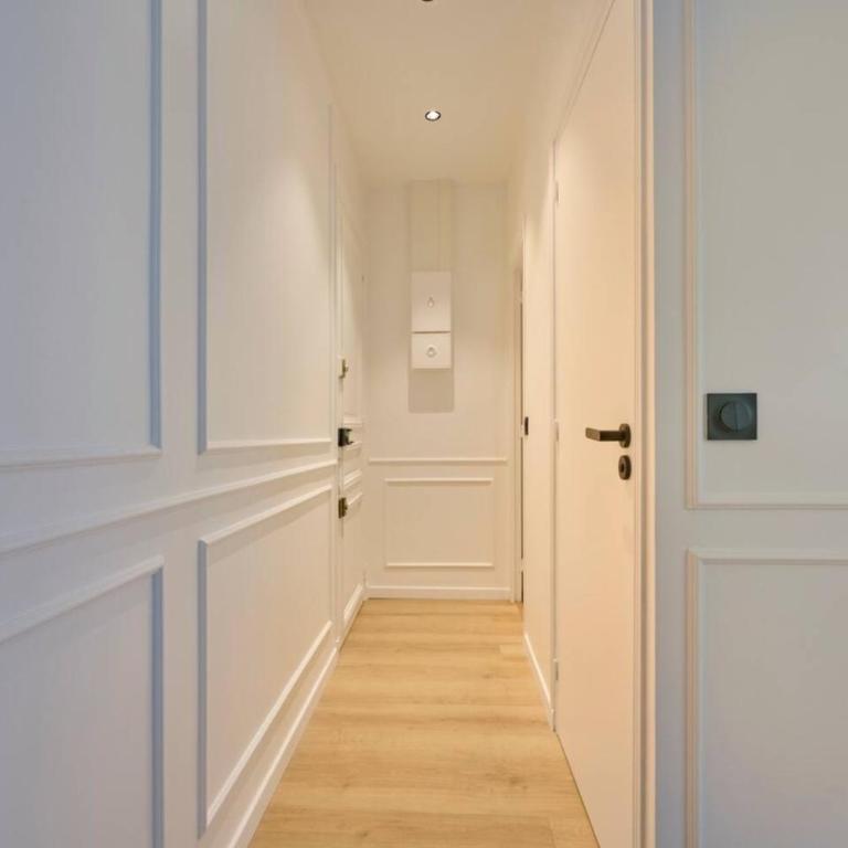 Chic Cozy 1BR Near Eiffel Tower Netflix and WiFi - Appartement - 11
