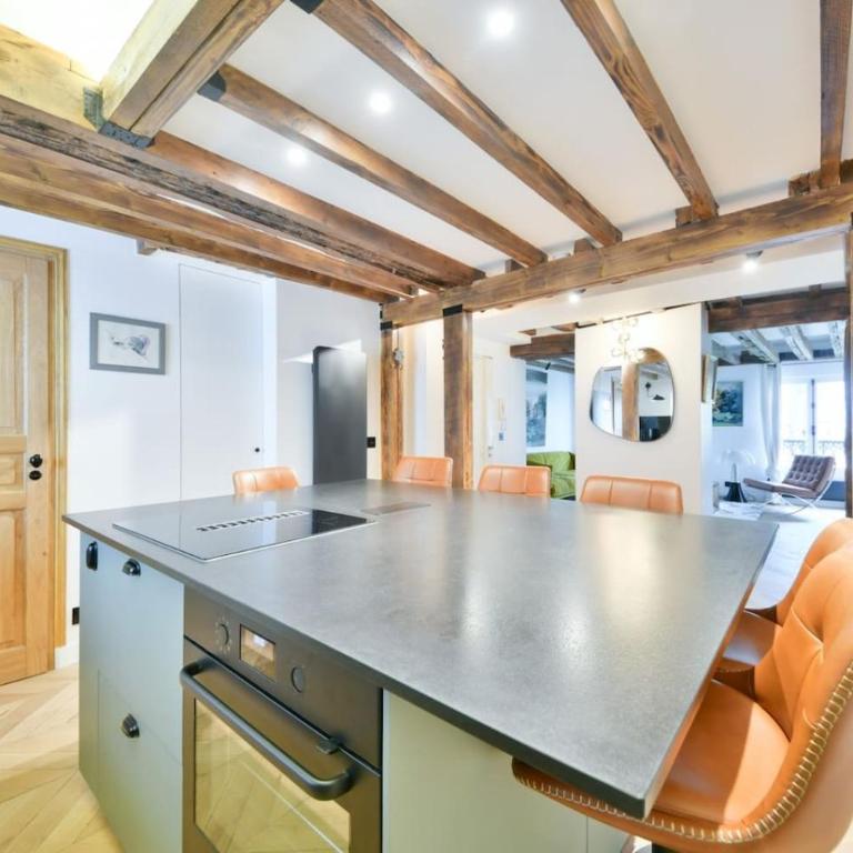 Luxurious 3BR near Champs Elysees Parisian Charm - Appartement - 16