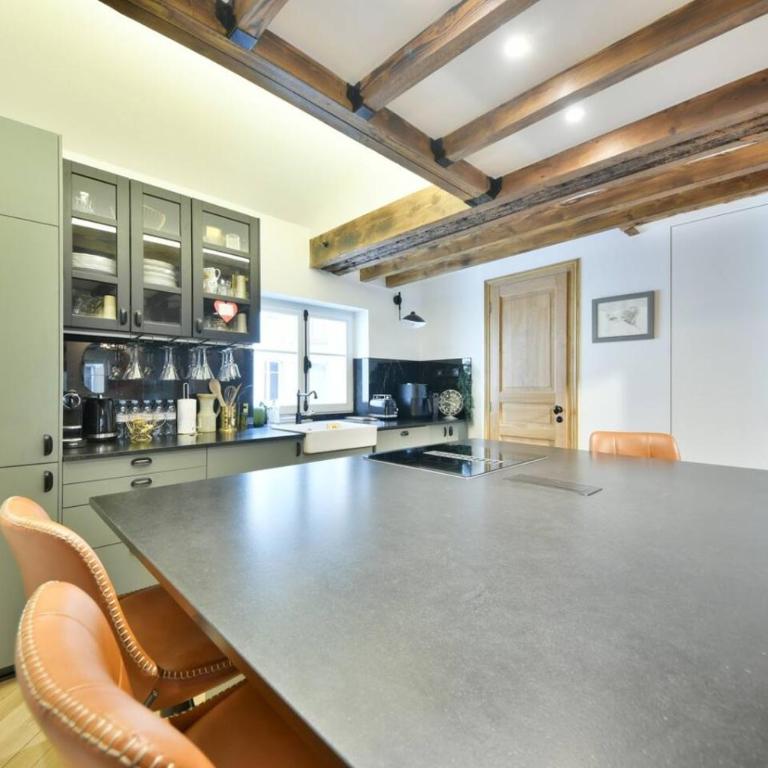 Luxurious 3BR near Champs Elysees Parisian Charm - Appartement - 17