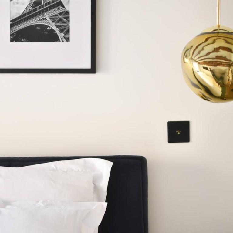 Luxurious 3BR near Champs Elysees Parisian Charm - Appartement - 18