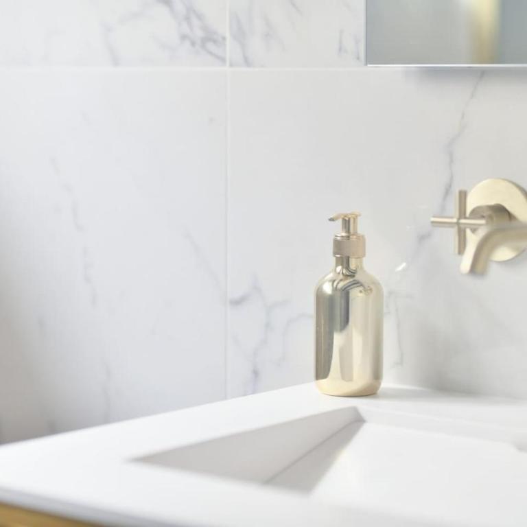 Luxurious 3BR near Champs Elysees Parisian Charm - Appartement - 22