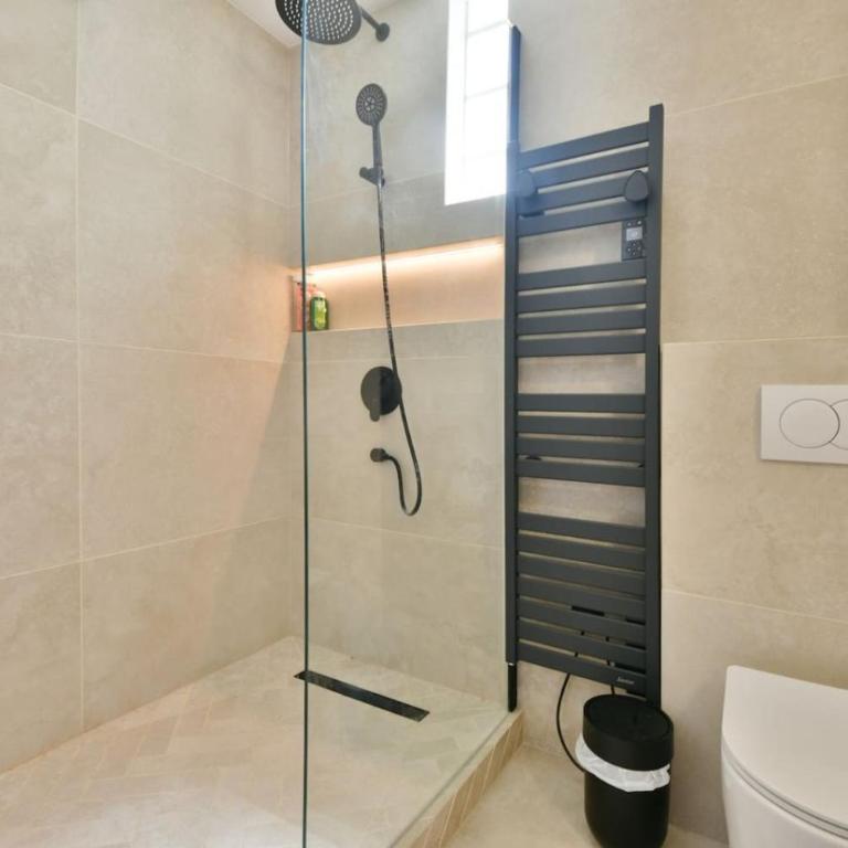 Best Eiffel Tower View Refurbished Studio - Appartement - 8